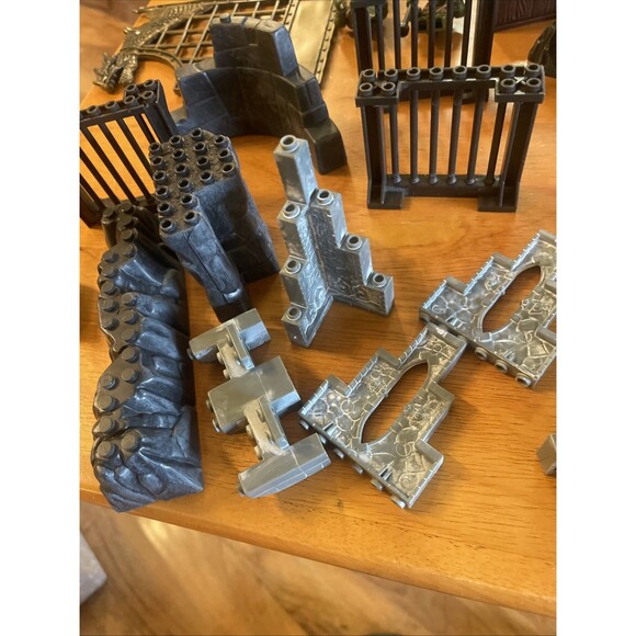Mega Bloks Dragons Krystal Wars Castle Fort Stone Rock Weapons Figures Walls Lot - Picture 16 of 16